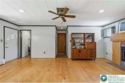 1042 N 38th Street, South Whitehall Township, PA 18104 - Photo 14