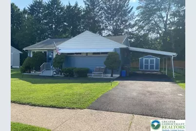 2303 Fleur Lane, Bethlehem City, PA 18018 - Photo 2