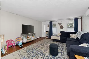 233 Adrain St, Emmaus Boro, PA 18049 - Photo 4