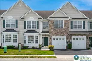 517 Harvest Dr, Blandon, PA 19510 - Photo 1