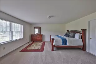 42 Louis Cir, Butler Twp, PA 18222 - Photo 32