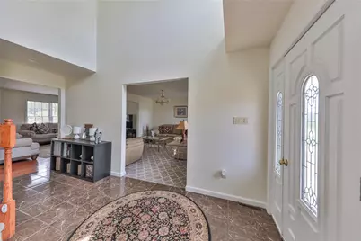 42 Louis Circle, Butler Twp, PA 18222 - Photo 12