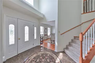42 Louis Cir, Butler Twp, PA 18222 - Photo 10