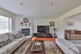 42 Louis Cir, Butler Twp, PA 18222 - Photo 20