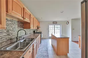 42 Louis Cir, Butler Twp, PA 18222 - Photo 24