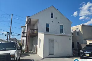 578 Broad St, Emmaus Boro, PA 18049 - Photo 2