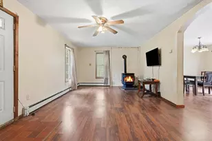 320 Wild Creek Dr, Penn Forrest, PA 18229 - Photo 4