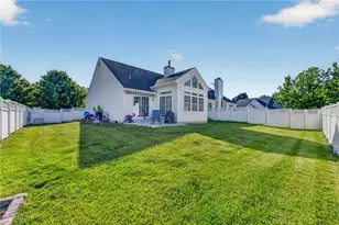 1330 Briarwood Ln, Forks Twp, PA 18040 - Photo 36