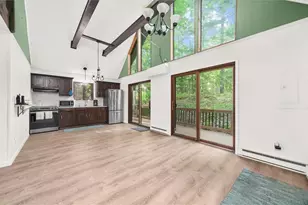 103 Lollipop Ln, Delaware Twp, PA 18328 - Photo 4