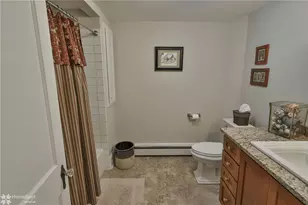 1404 Sugar Hollow Rd, Chestnuthill Twp, PA 18353 - Photo 30