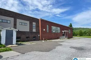 5093 Vera Cruz Rd, Emmaus Boro, PA 18049 - Photo 4