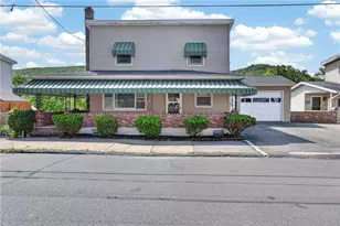 128 W Columbus Ave, Nesquehoning Boro, PA 18240 - Photo 1