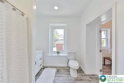 1113 E Emmaus Avenue, Allentown City, PA 18103 - Photo 30