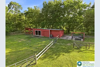 9033 Loop Road, Slatington Boro, PA 18080 - Photo 4
