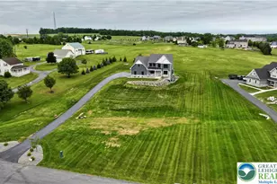 465 Gail Dr, Bushkill Twp, PA 18064 - Photo 6