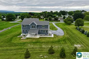 465 Gail Dr, Bushkill Twp, PA 18064 - Photo 8
