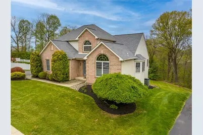 3234 Overlook Drive, Emmaus Boro, PA 18049 - Photo 2