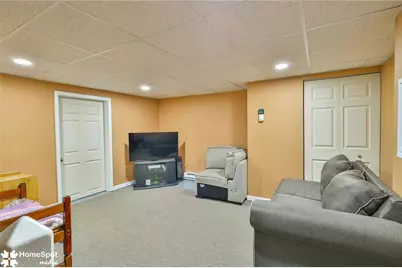 411 E Oxford Street, Coopersburg Boro, PA 18036 - Photo 24