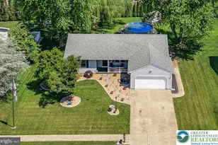 527 Hamsher Ave, Topton Boro, PA 19562 - Photo 6