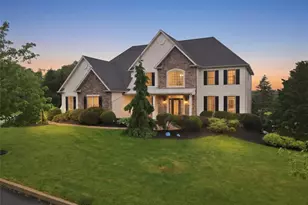 6800 Stella Cir, Coopersburg Boro, PA 18036 - Photo 2