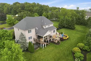6800 Stella Cir, Coopersburg Boro, PA 18036 - Photo 8