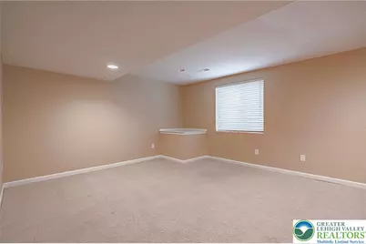 233 Snapdragon Way, Upper Macungie Township, PA 18104 - Photo 32