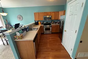 1081 Tudor Dr, Upper Macungie Township, PA 18031 - Photo 10