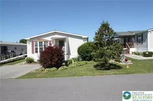 5256 Brunswick Ln, Macungie Boro, PA 18062 - Photo 4
