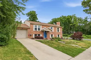 942 Bridge St, Catasauqua Boro, PA 18032 - Photo 2