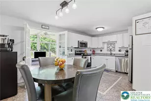 942 Bridge St, Catasauqua Boro, PA 18032 - Photo 6