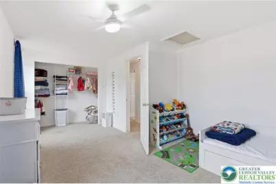 942 Bridge Street, Catasauqua Boro, PA 18032 - Photo 10