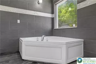 1299 S Glade Dr, Tunkhannock Twp, PA 18334 - Photo 14