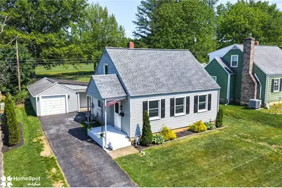 415 Willow Road, Hellertown Boro, PA 18055 - Photo 2