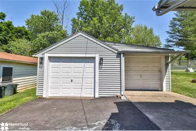 415 Willow Road, Hellertown Boro, PA 18055 - Photo 4