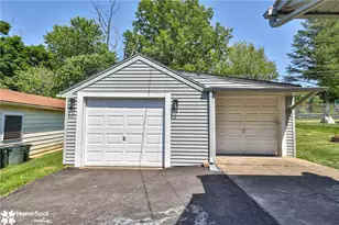415 Willow Rd, Hellertown Boro, PA 18055 - Photo 4