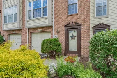 2760 Red Oak Circle #C5, Bethlehem City, PA 18017 - Photo 2