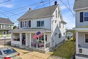 153 E White St, Summit Hill Boro, PA 18250 - Photo 2