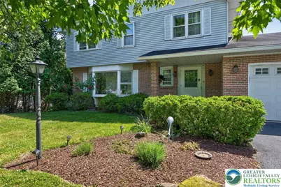 1466 Willowbrook Drive, Lower Saucon Township, PA 18015 - Photo 4