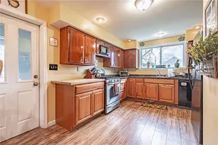 226 S 5th St, Emmaus Boro, PA 18049 - Photo 10