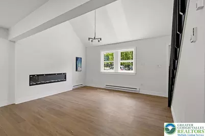 8592 Periwinkle Drive, Tobyhanna, PA 18466 - Photo 6