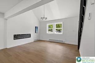 8592 Periwinkle Dr, Coolbaugh Twp, PA 18466 - Photo 6