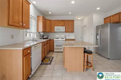 5520 Skyline Drive, North Whitehall Township, PA 18078 - Photo 16