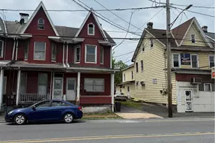 212 Center St, Tamaqua, PA 18252 - Photo 2