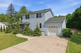 97 Autumn Ln, Penn Forrest, PA 18229 - Photo 6