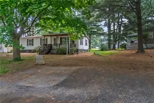1010 Spruce Ln, Upper Macungie Township, PA 18031 - Photo 2