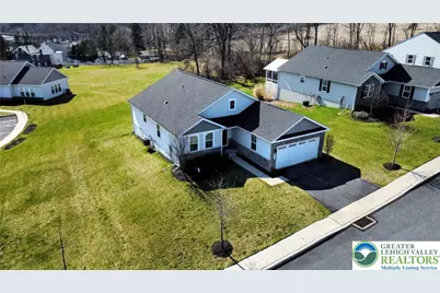 4220 Cypress Lane, Whitehall Township, PA 18052 - Photo 2