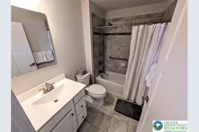 4220 Cypress Lane, Whitehall Township, PA 18052 - Photo 8
