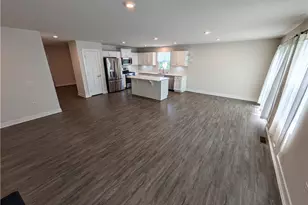 4220 Cypress Ln, Whitehall Township, PA 18052 - Photo 6