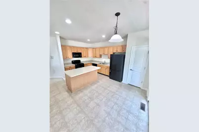 8704 Mayfair Court, Upper Macungie Township, PA 18031 - Photo 10