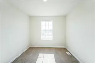 8301 Brodie Ct, Upper Macungie Township, PA 18031 - Photo 32
